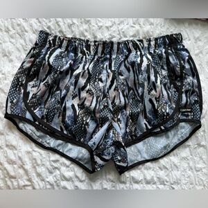 Calvin Klein: Women Athletic shorts size XL
